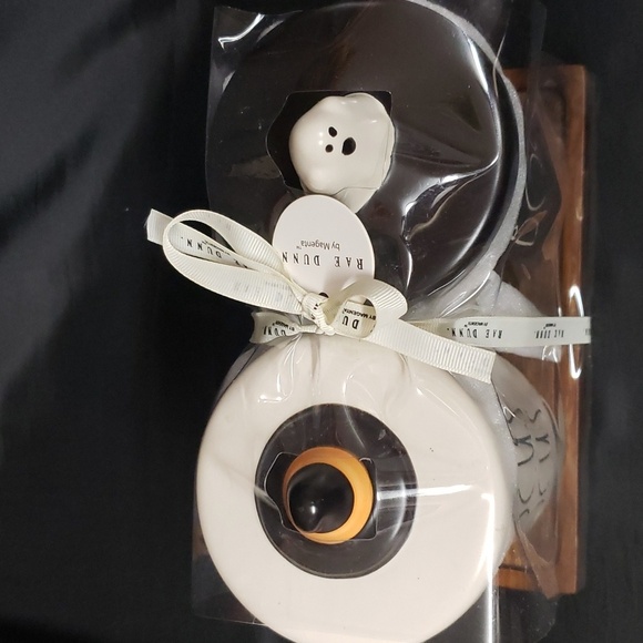 Rae Dunn NWT HOCUS POCUS and BOO Canister Set on Wood Base - Picture 6 of 6